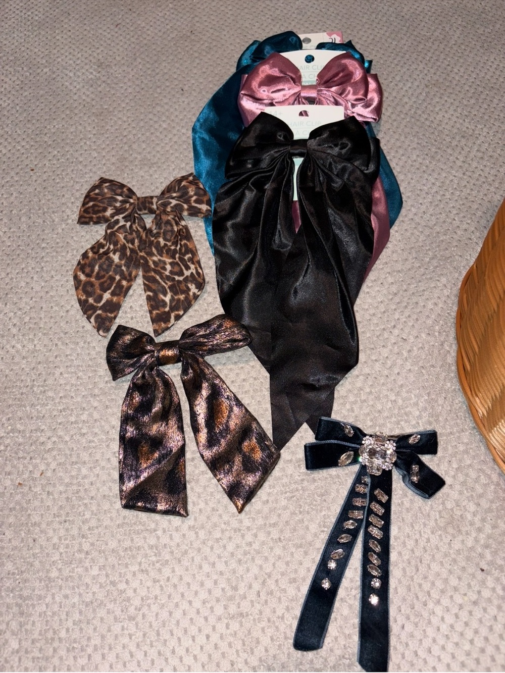 NWT Boutique Hair Bow Clip Bundle Set of 6 – Satin, Animal Print & Rhinestone